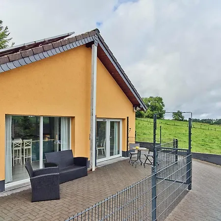 Gemuetliche Wohnung In Hellenthal شقة *